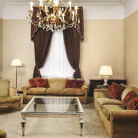 Balkan Palace מלון 5*