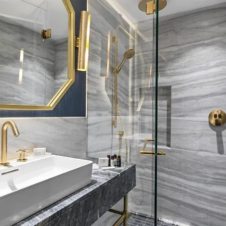 Отель Balkan Palace 5*